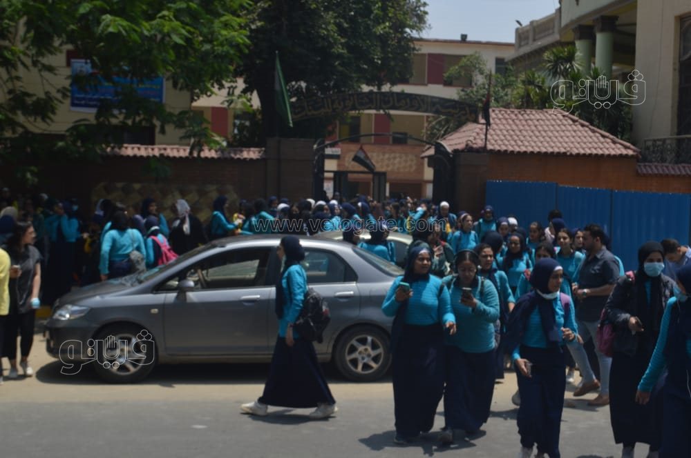 تباين آراء طلاب أولى ثانوي حول امتحاني الفيزياء والفلسفة (3)