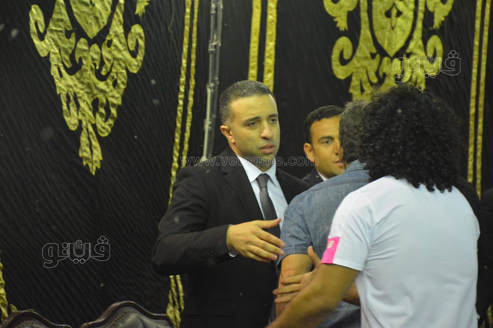 حسن حمدي وحسام غالي وشوبير في عزاء والد محمد سراج (5)