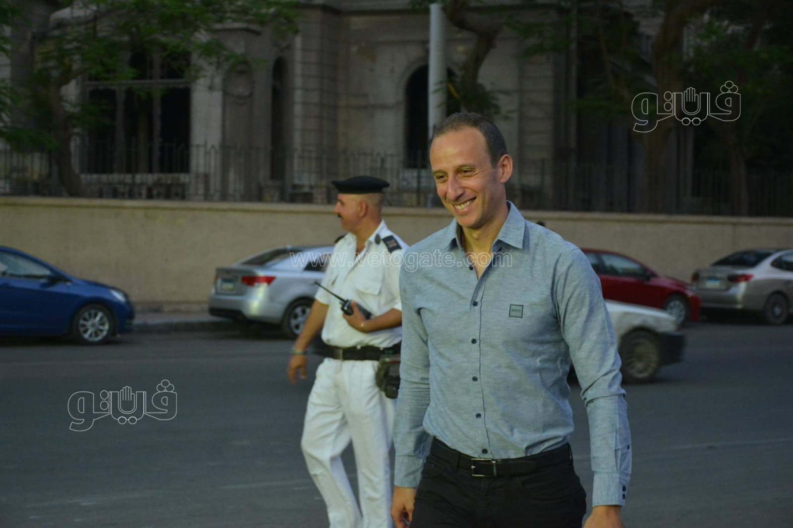 حسن حمدي وحسام غالي وشوبير في عزاء والد محمد سراج (15)