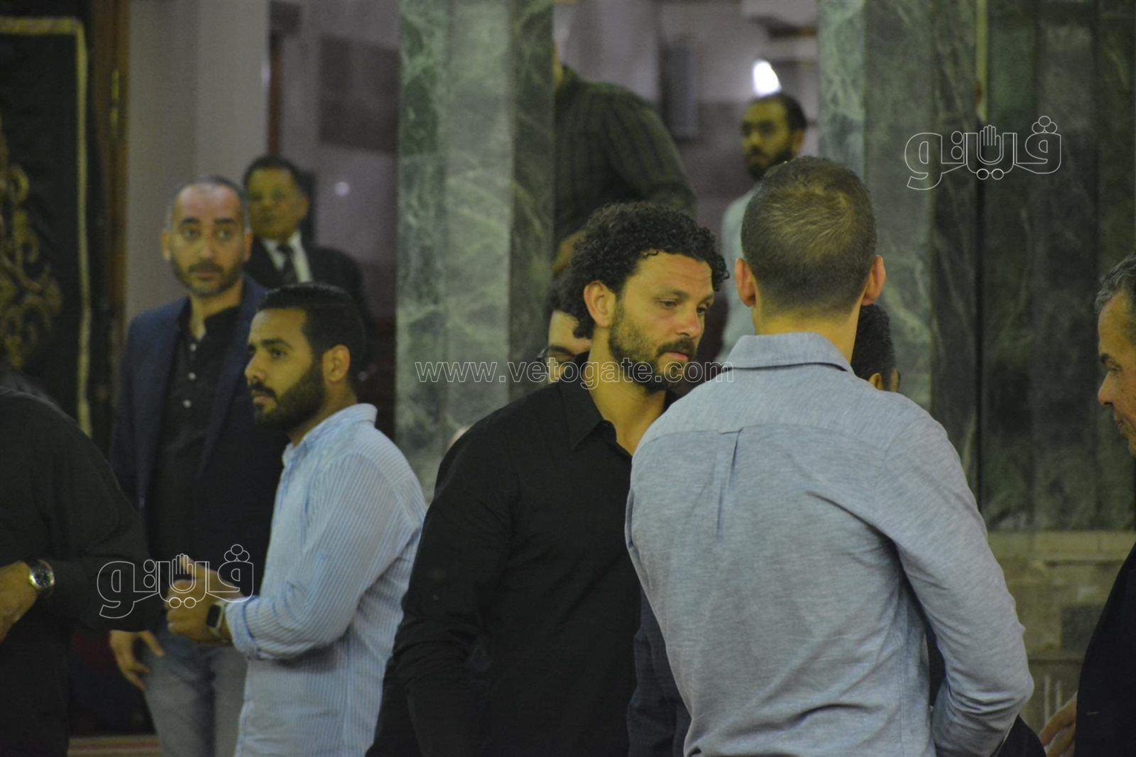 حسن حمدي وحسام غالي وشوبير في عزاء والد محمد سراج (16)