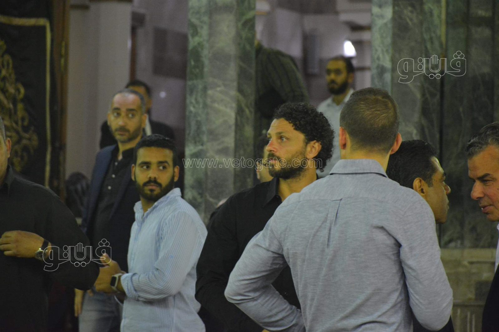 حسن حمدي وحسام غالي وشوبير في عزاء والد محمد سراج (20)