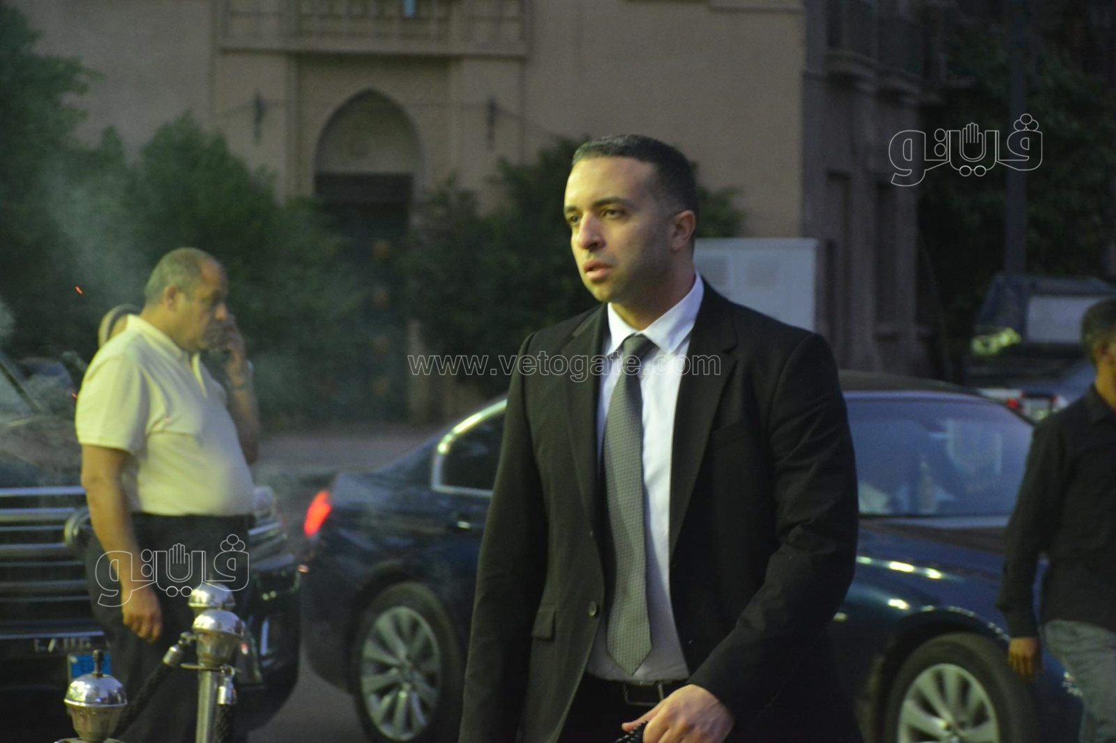 حسن حمدي وحسام غالي وشوبير في عزاء والد محمد سراج (33)