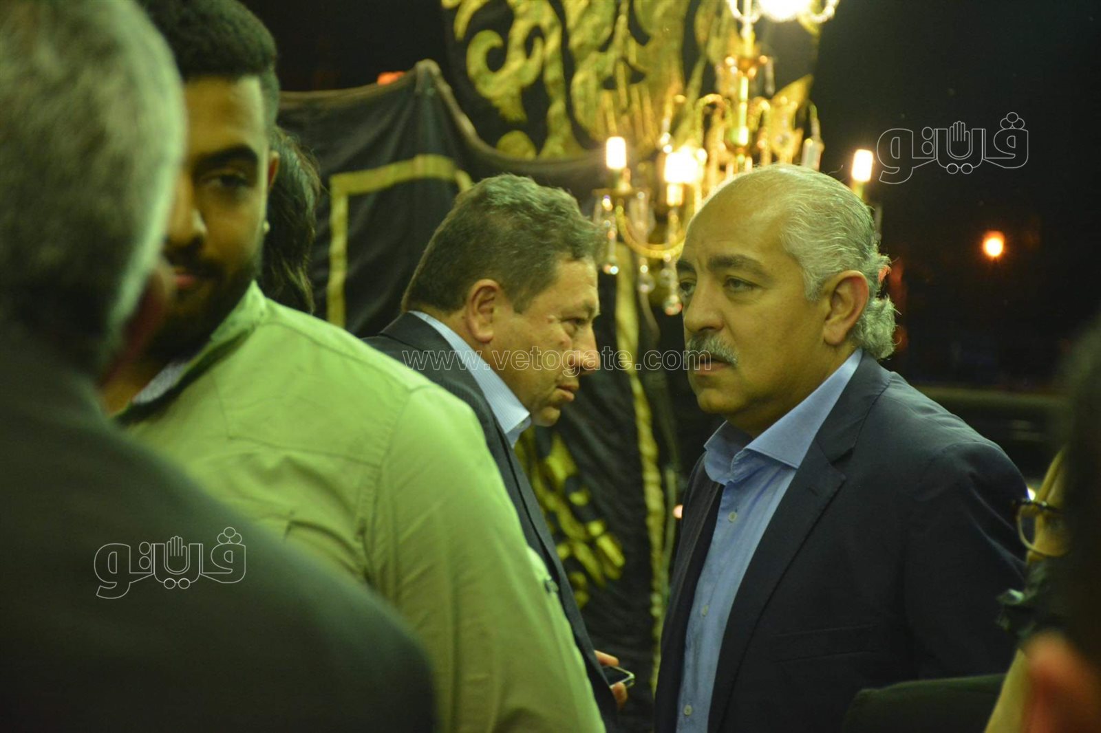 العامري فاروق وصبري فواز ومحمد العدل في عزاء والد محمد سراج (14)