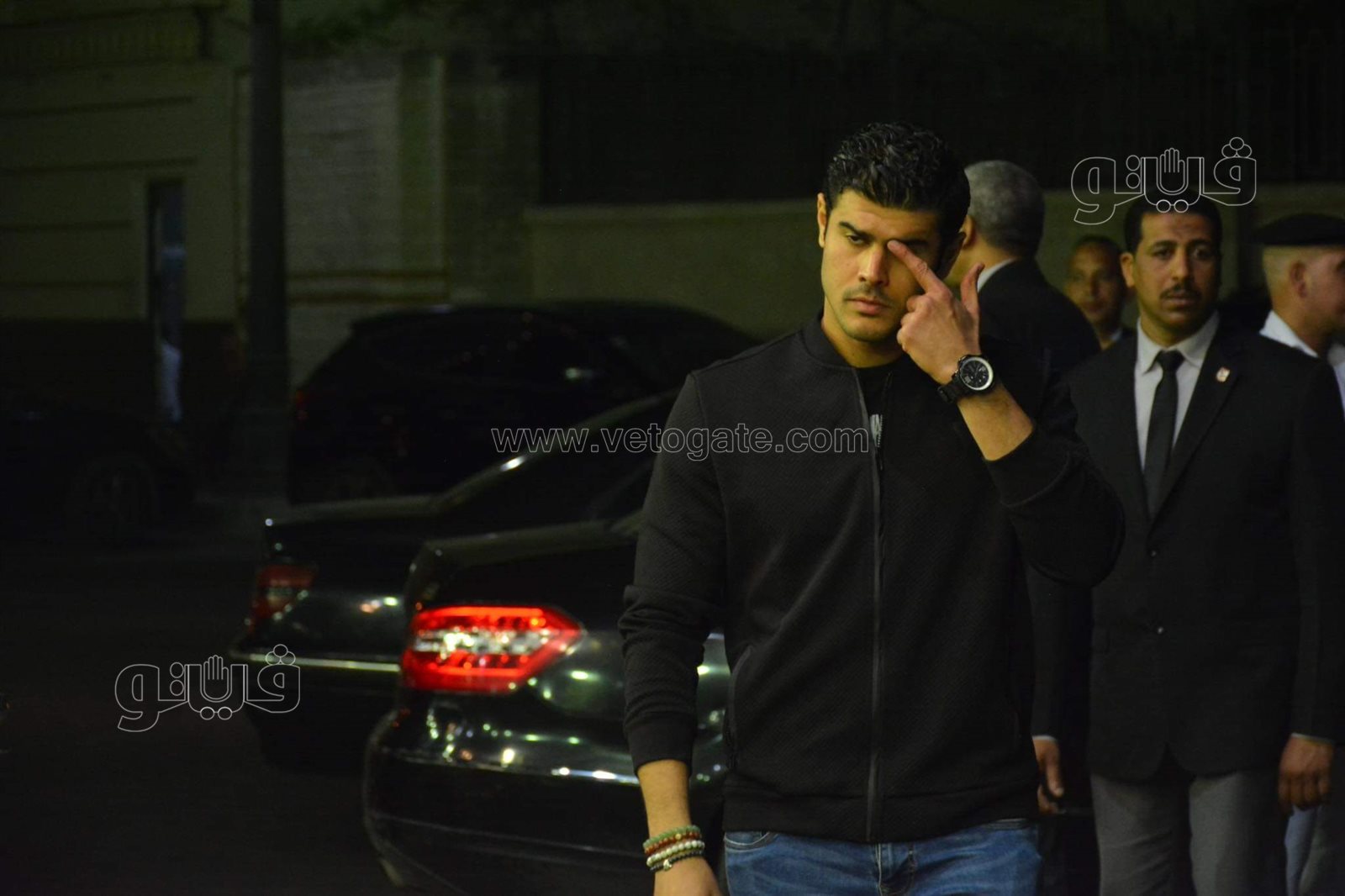 العامري فاروق وصبري فواز ومحمد العدل في عزاء والد محمد سراج (16)