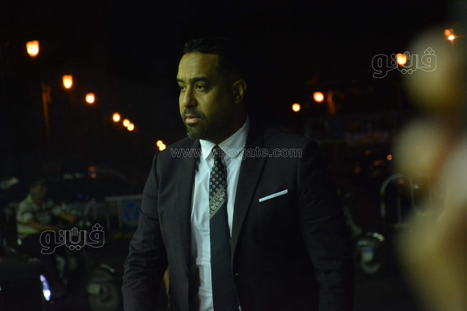 العامري فاروق وصبري فواز ومحمد العدل في عزاء والد محمد سراج (17)