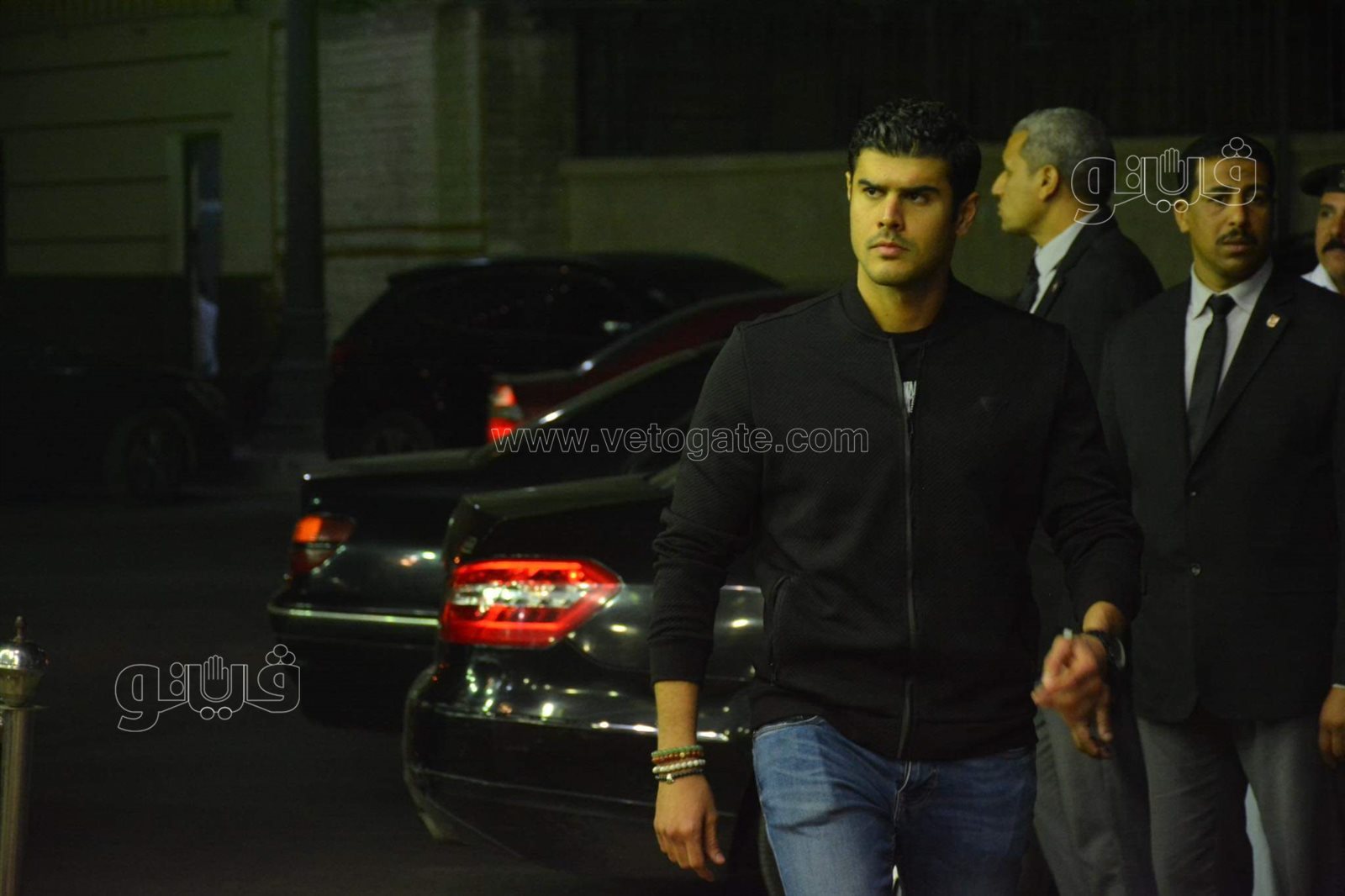 العامري فاروق وصبري فواز ومحمد العدل في عزاء والد محمد سراج (19)