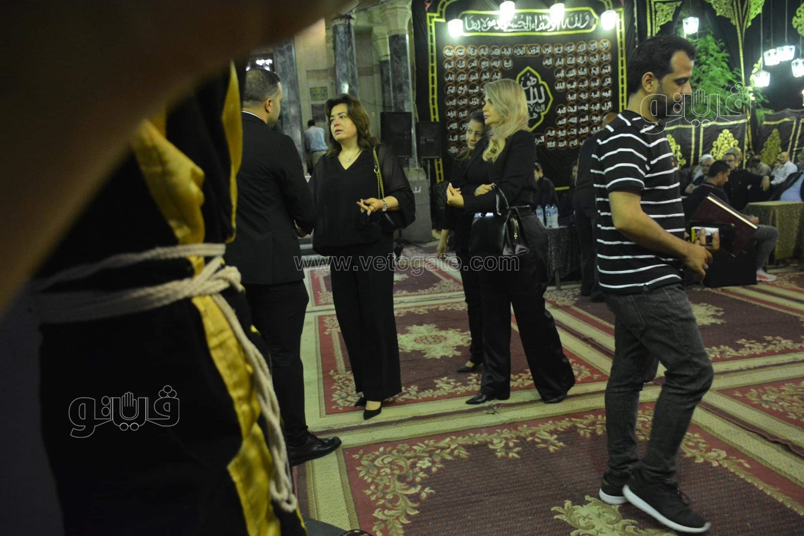 العامري فاروق وصبري فواز ومحمد العدل في عزاء والد محمد سراج (27)