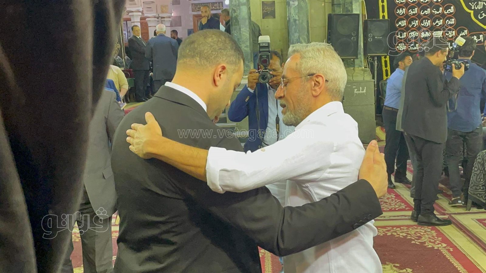 العامري فاروق وصبري فواز ومحمد العدل في عزاء والد محمد سراج (33)