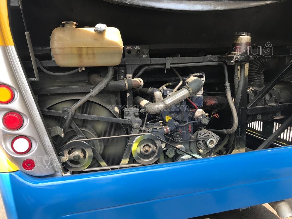 محافظ القاهرة يتفقد أول أتوبيس يعمل بالغاز الطبيعي (10)