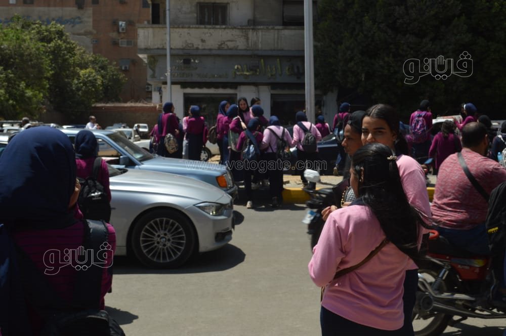 طالبات ثانية ثانوي بالجيزة (6)