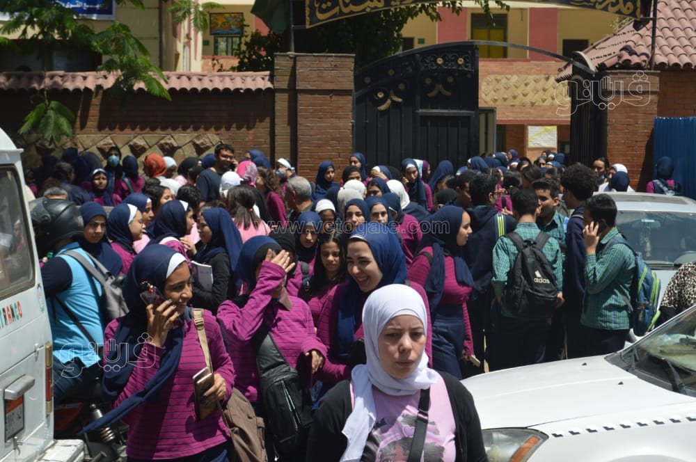 طالبات ثانية ثانوي بالجيزة (7)