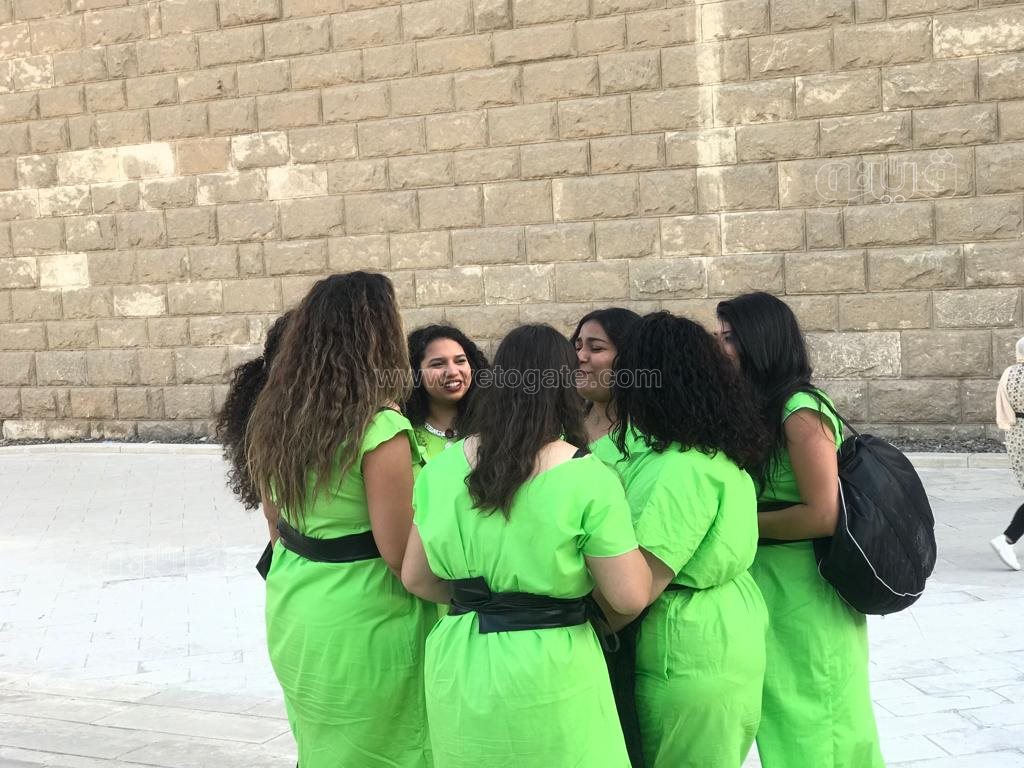 بصور تذكارية.. فرق الطبول تستعد لتقديم عروضها على مسرح سور القاهرة (3)