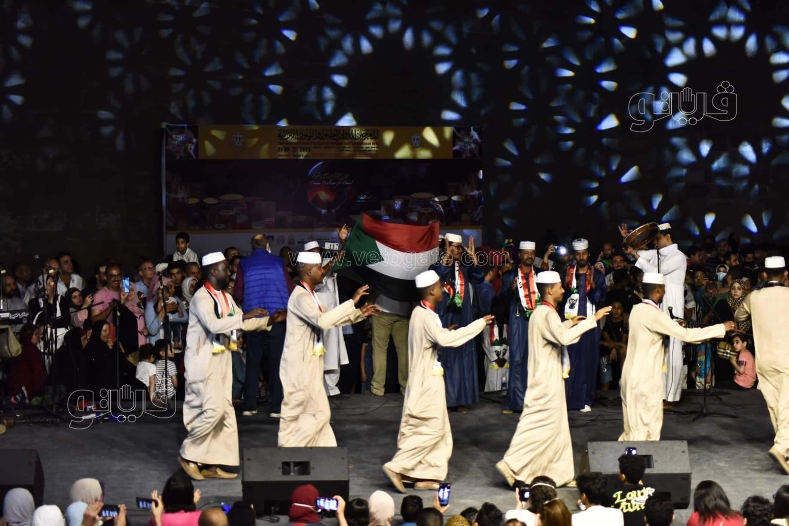 ليلة فنية ساحرة بمهرجان الطبول على مسرح سور القاهرة (17)