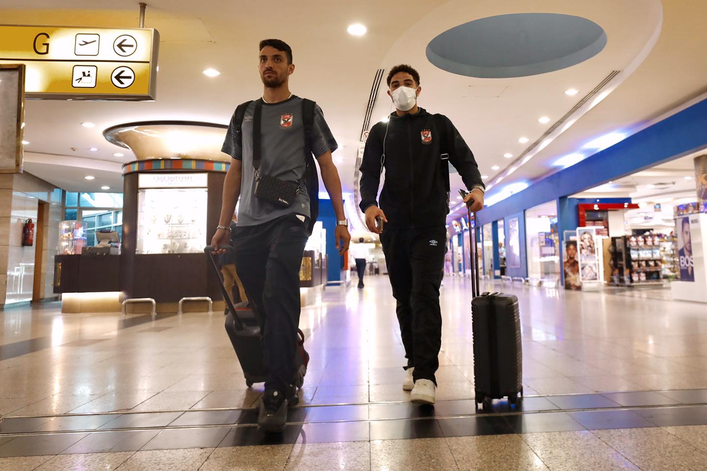 بعثة الأهلي تصل إلى مطار القاهرة للسفر إلى المغرب  (6)