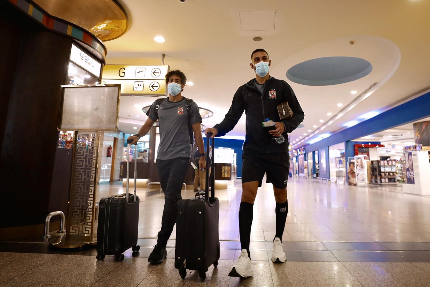 بعثة الأهلي تصل إلى مطار القاهرة للسفر إلى المغرب  (5)