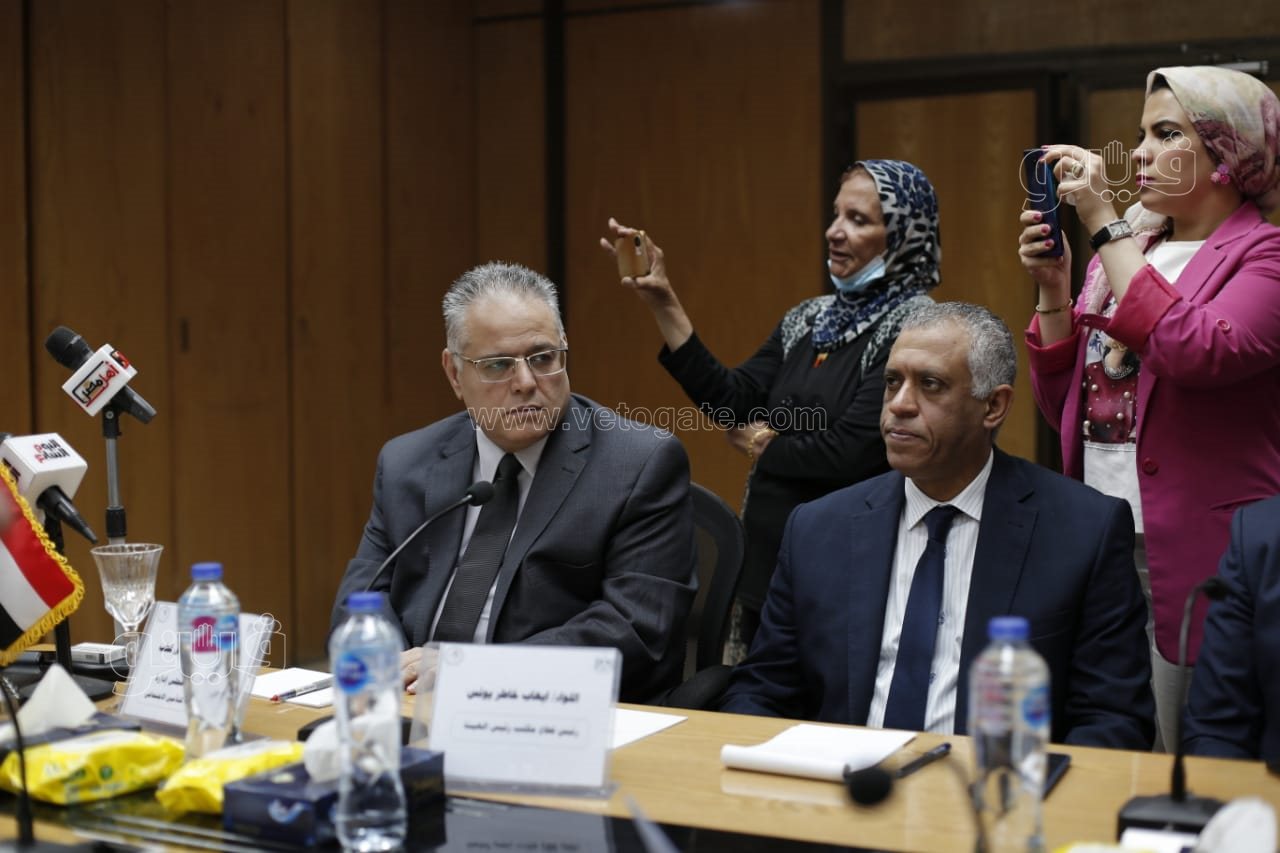 البنك الزراعي مستعدون لاستقبال أصحاب المعاشات لتغيير البطاقة القديمة واستلام الجديدة (8)