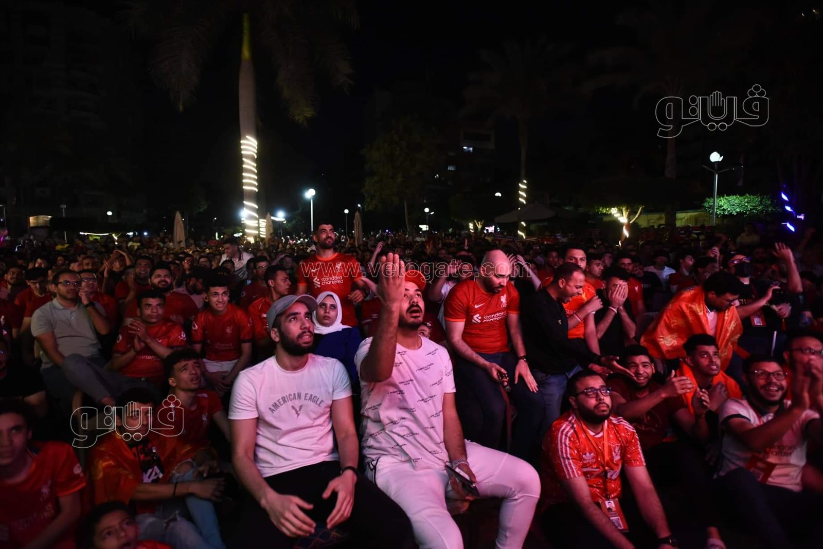 القلق والتوتر يسيطران على جماهير ليفربول خلال مواجهة الفريق لريال مدريد (19)
