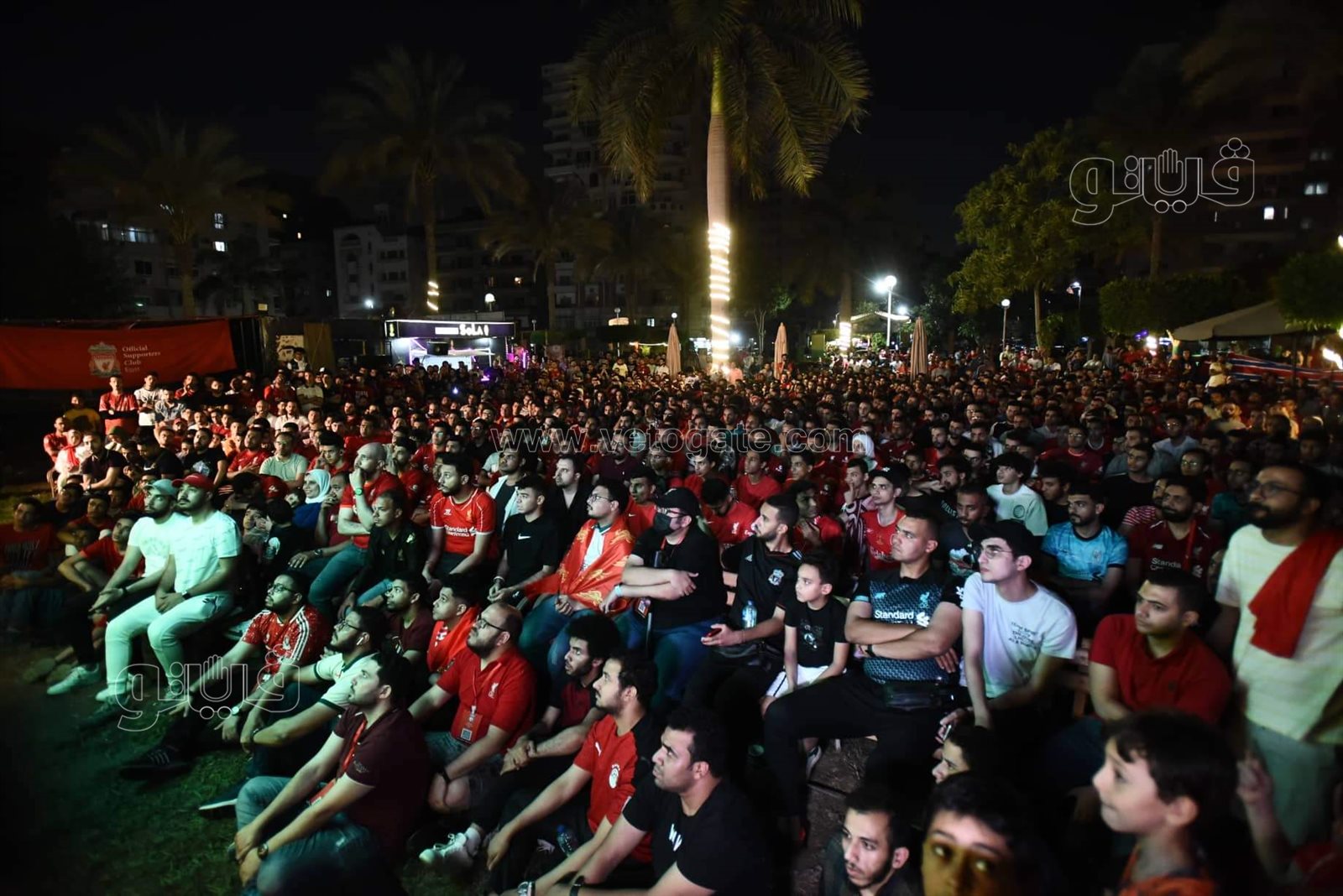 القلق والتوتر يسيطران على جماهير ليفربول خلال مواجهة الفريق لريال مدريد (25)