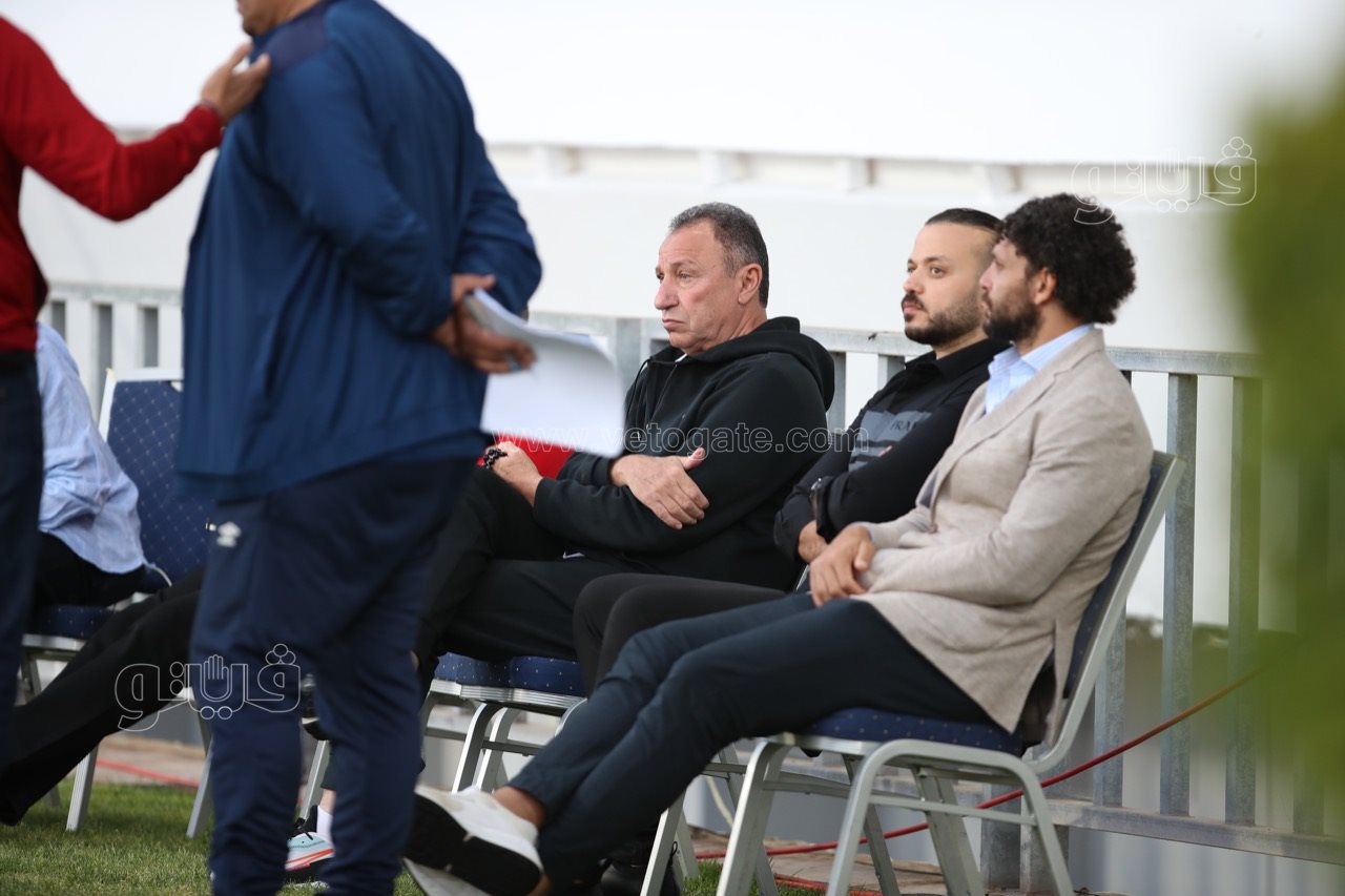 الخطيب يساند لاعبي الأهلي في المران الأخير قبل لقاء الوداد (5)