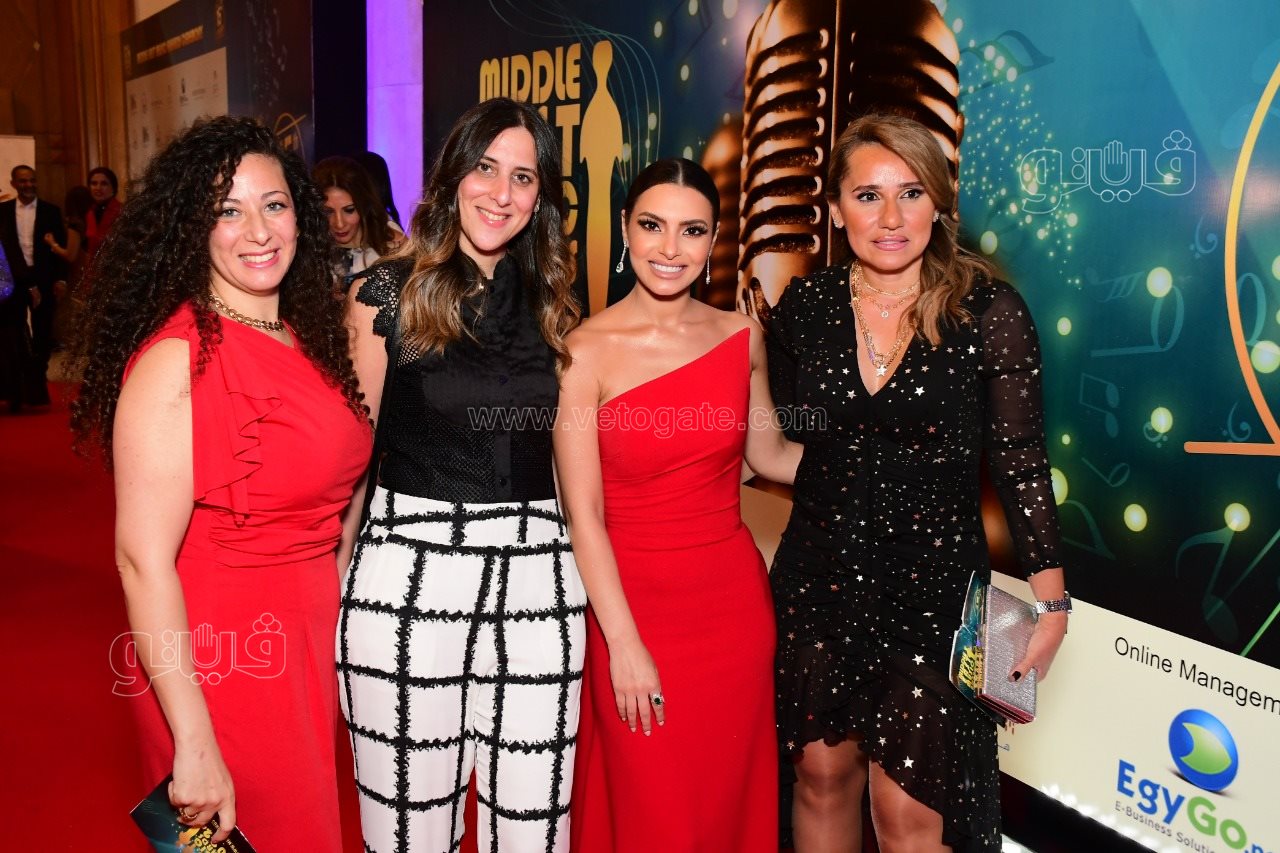 تكريم نجوم الفن وصناع المزيكا بمهرجان الميما (10)