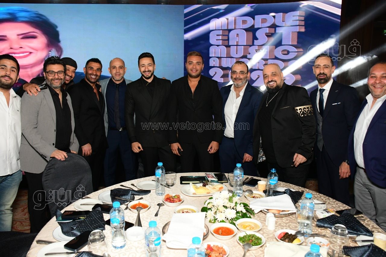 تكريم نجوم الفن وصناع المزيكا بمهرجان الميما (75)