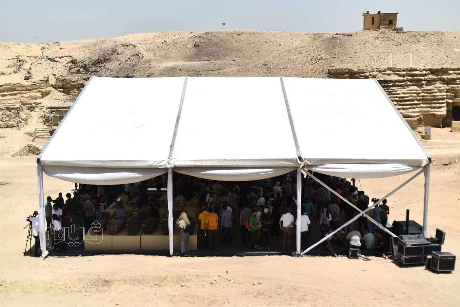 خبيئة تماثيل برونزية بسقارة (13)