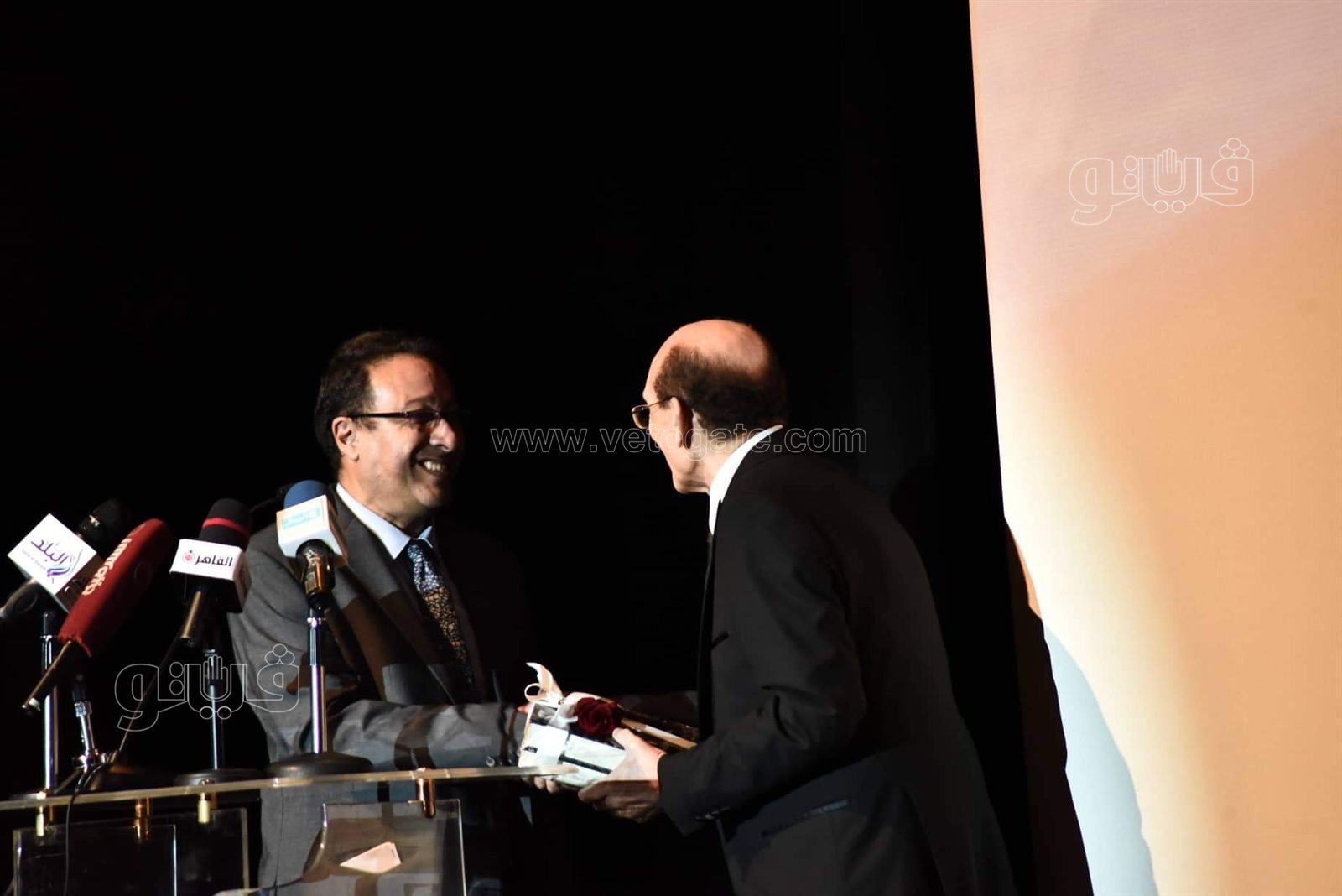 المتروبوليتان الأمريكية تكرم محمد صبحي بدار الأوبرا (11)