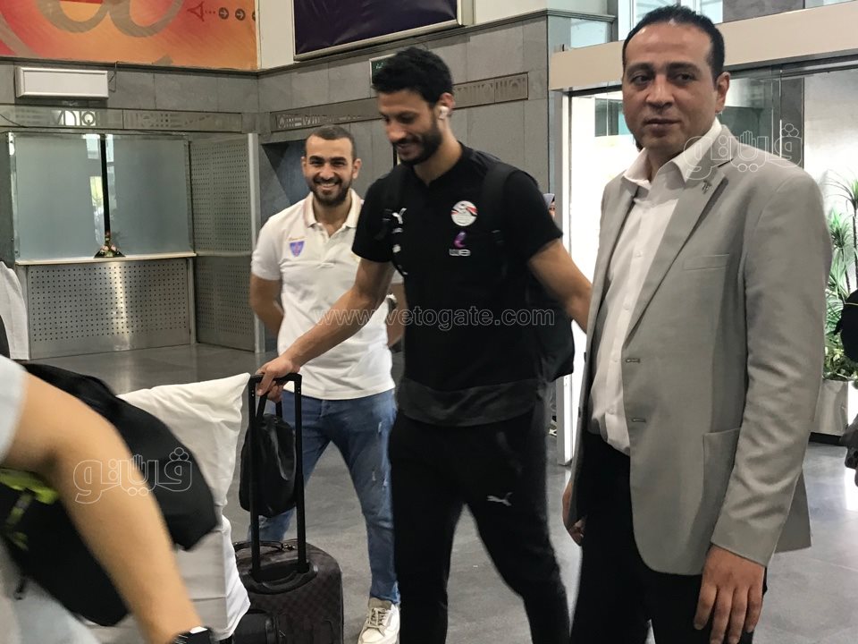 بعثة المنتخب تصل مطار القاهرة استعدادا للسفر إلى مالاوي (2)