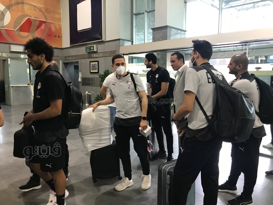 بعثة المنتخب تصل مطار القاهرة استعدادا للسفر إلى مالاوي (4)