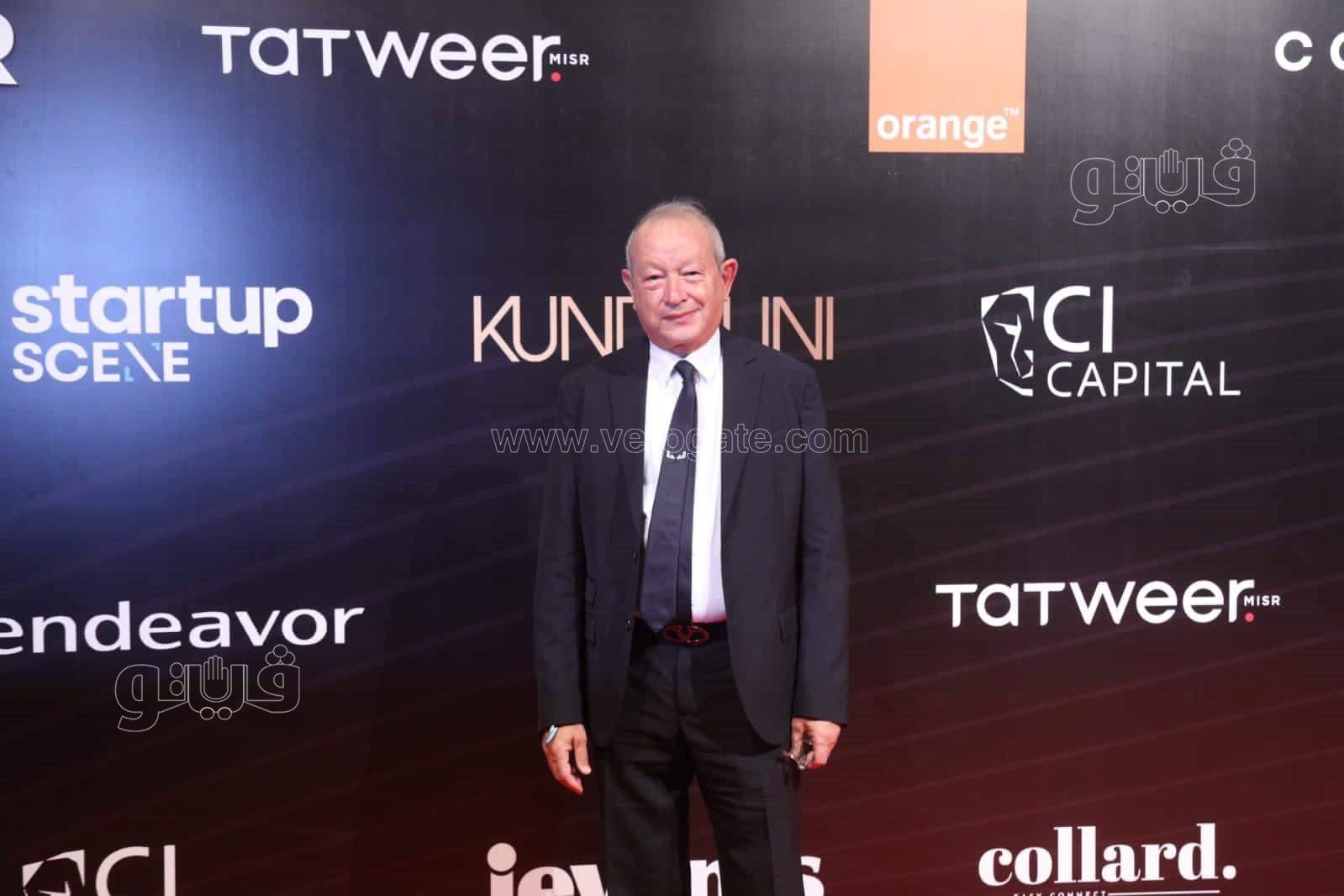 نجيب وسميح ساويرس والمشاط في حفل إعلان جوائز ريادة الأعمال EEA (13)