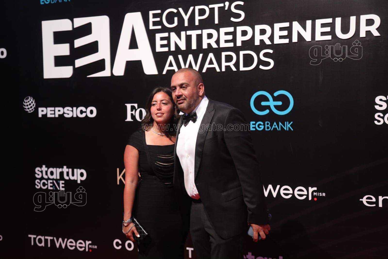 نجيب وسميح ساويرس والمشاط  في حفل إعلان جوائز ريادة الأعمال EEA (20)