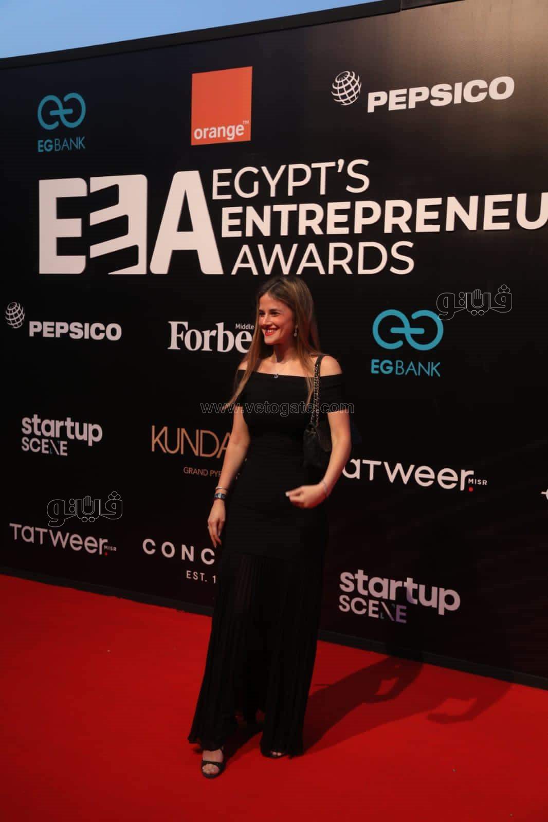 نجيب وسميح ساويرس والمشاط  في حفل إعلان جوائز ريادة الأعمال EEA (30)