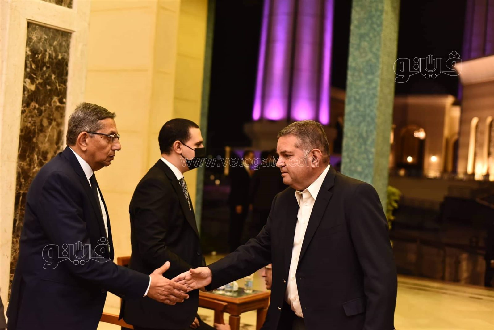 وزير الاتصالات ومحافظ الجيزة ووزيرة التخطيط يشاركون فى عزاء في وزير الصناعة الأسبق (2)