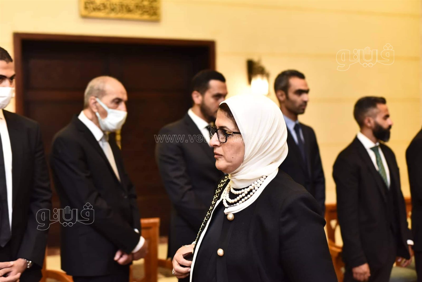 هالة زايد بدون حراسة في عزاء وزير الصناعة والتجارة الأسبق (10)