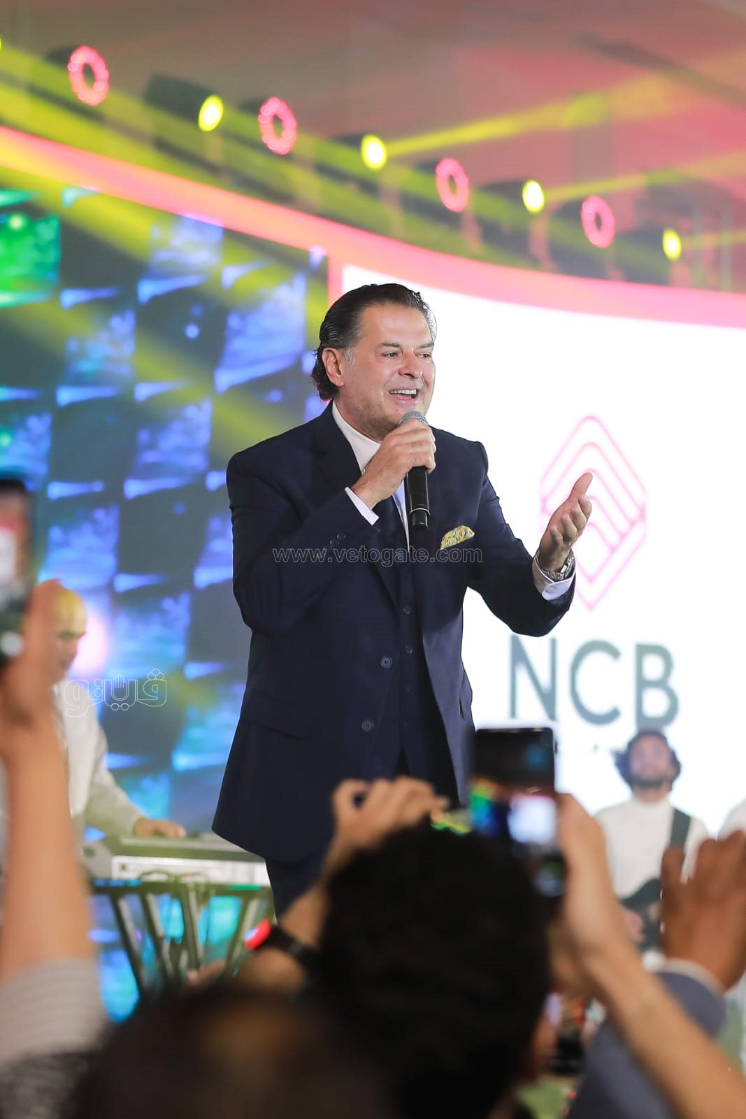 راغب علامة يشعل احتفالية صيفية بالقاهرة الجديدة بحضور نجوم الفن والإعلام (26)