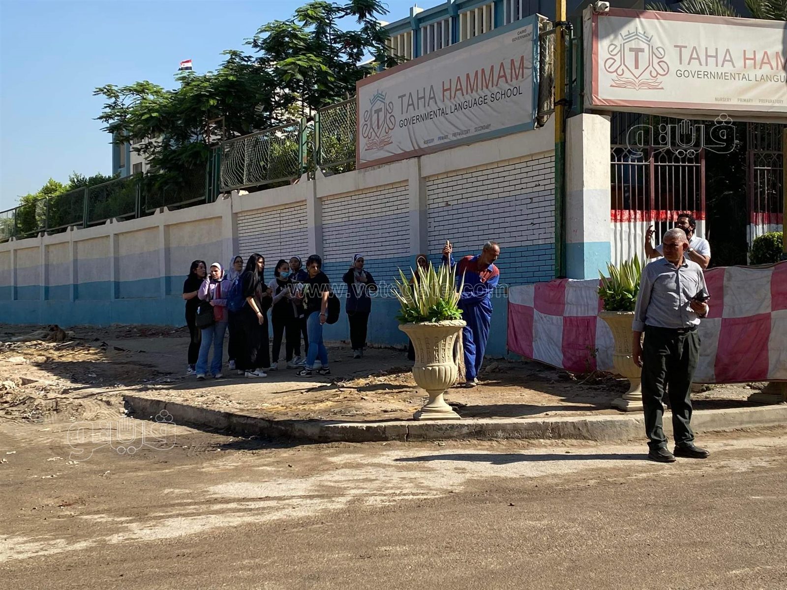 توافد طلاب الثانوية العامة على اللجان استعدادًا لامتحان اللغة العربية (4)