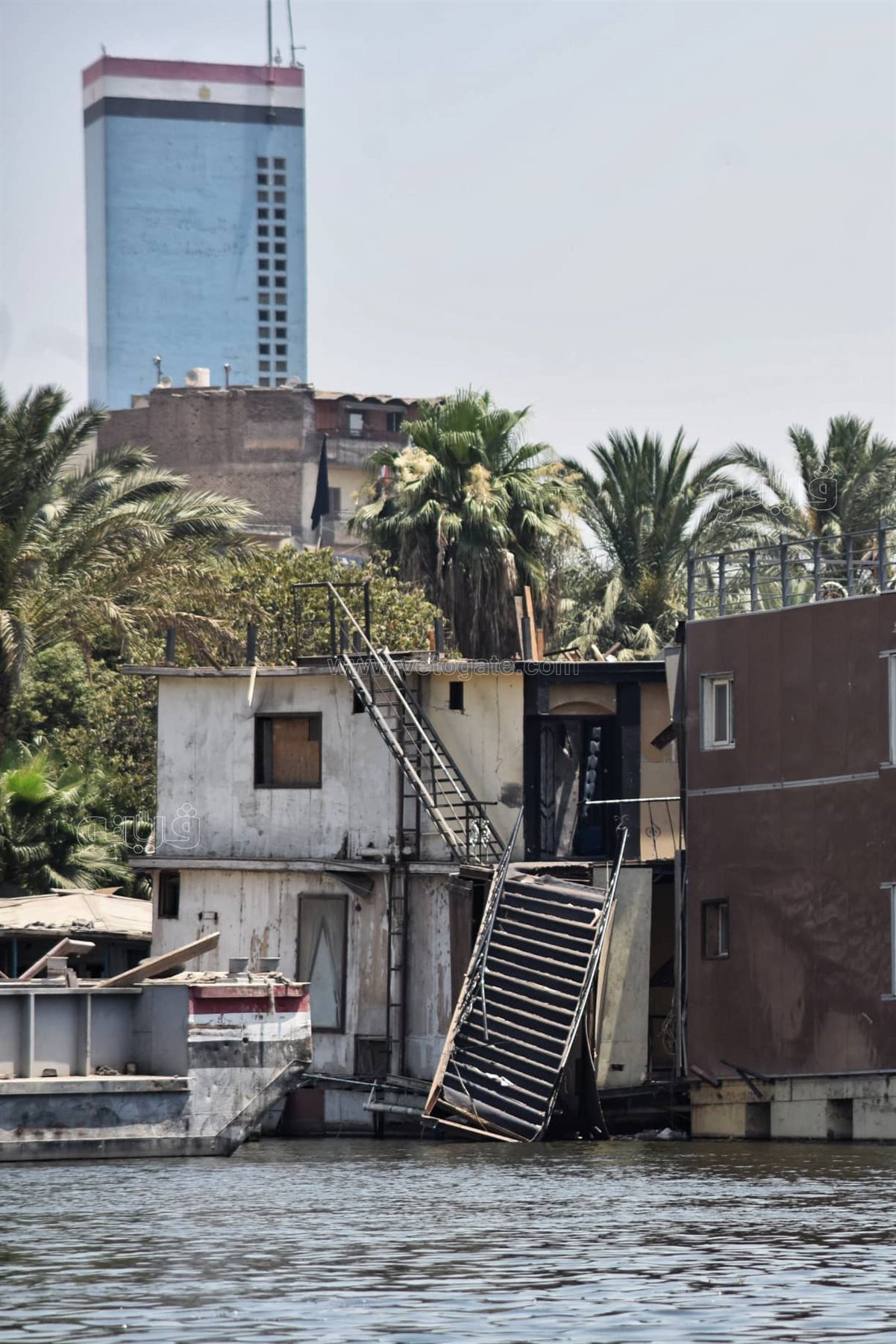 ازالة اكثر من 15 عائمة على نيل القاهرة (21)