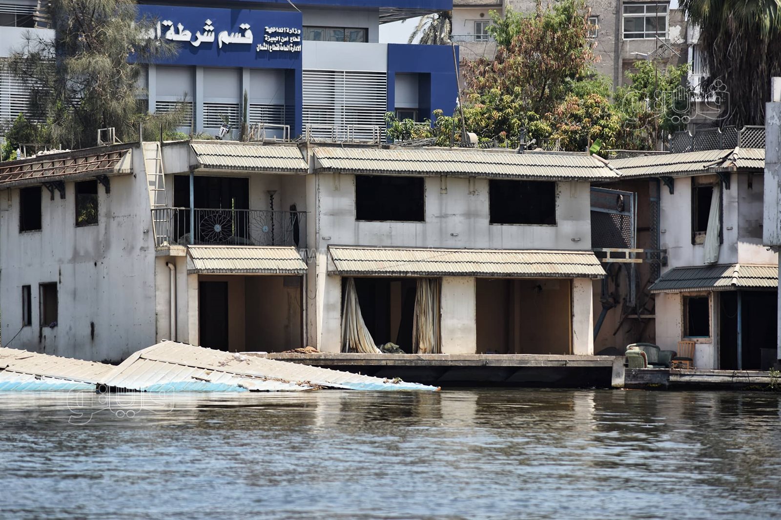 ازالة اكثر من 15 عائمة على نيل القاهرة (23)