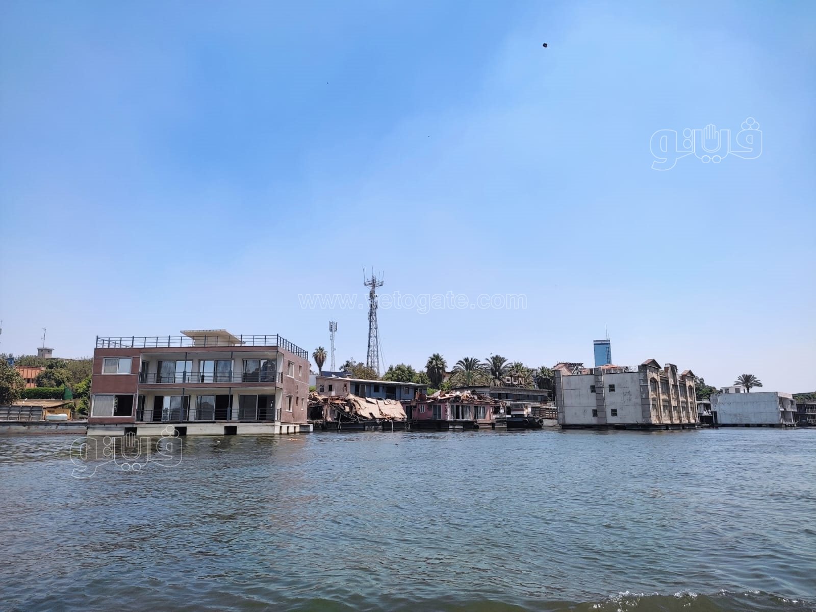 ازالة اكثر من 15 عائمة على نيل القاهرة (31)