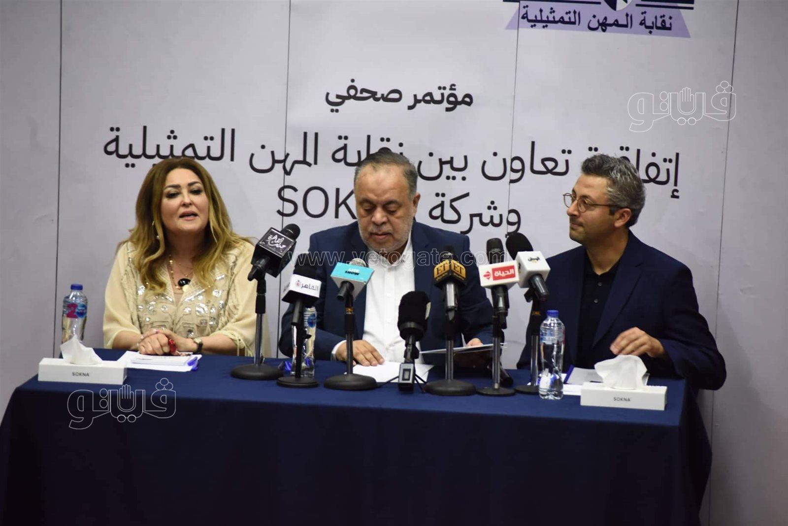 أشرف زكي الفنانين والصحفيين عانوا من المندسين في الجنازات ممن ينتهكون حرمة الموت (21)