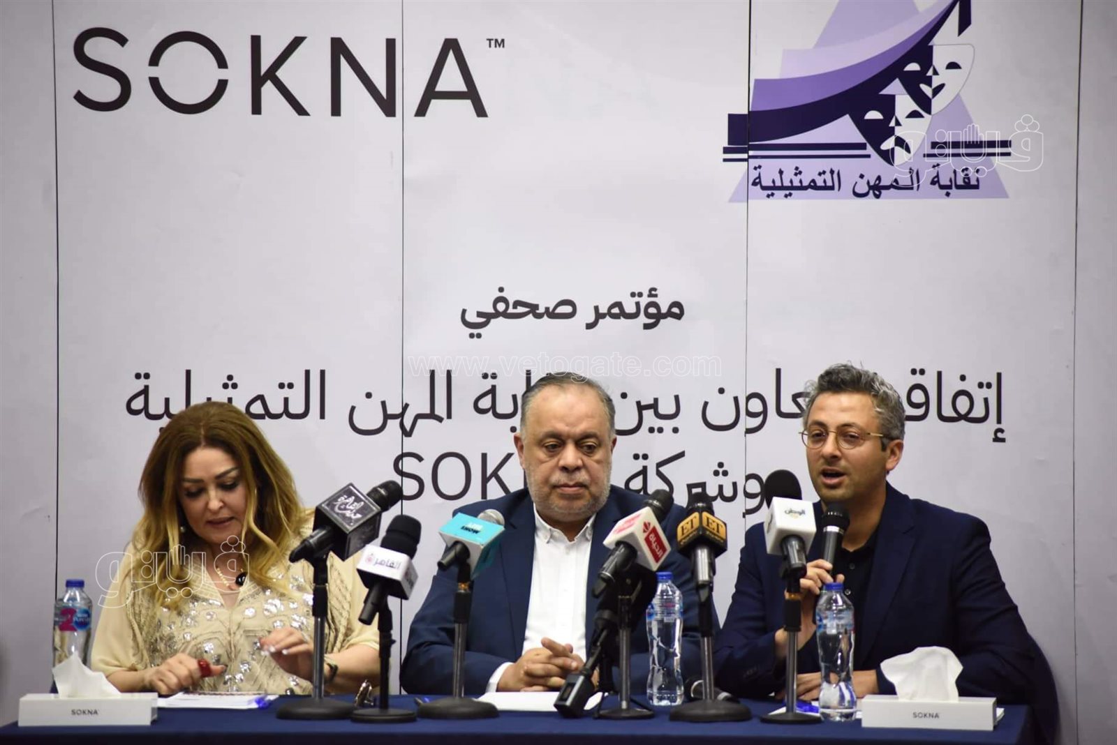 أشرف زكي الفنانين والصحفيين عانوا من المندسين في الجنازات ممن ينتهكون حرمة الموت (34)