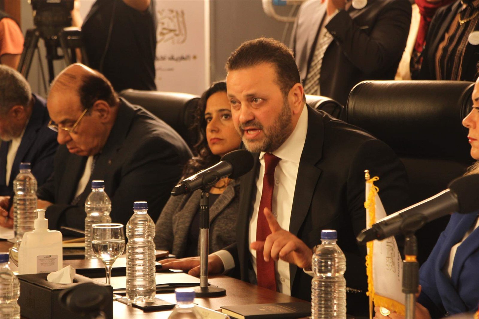 الحوار الوطنى (18)