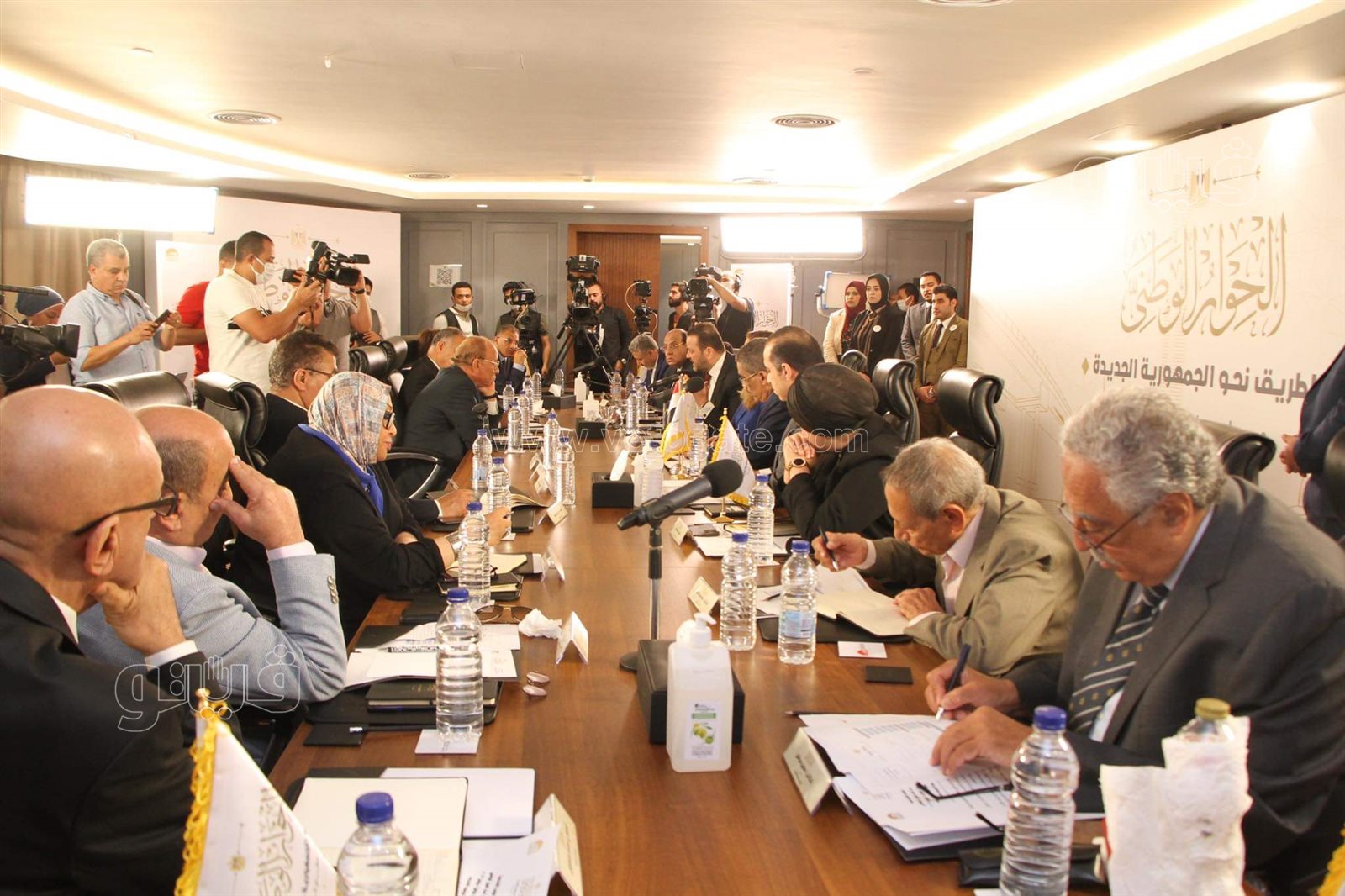 الحوار الوطنى (17)