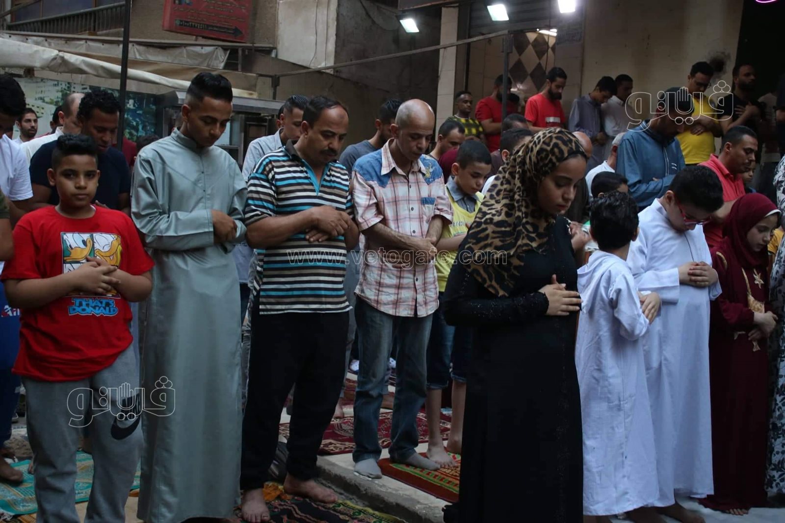 كنيسة ومسجد وشلالات البلالين..صلاة العيد في المعادي شكل تاني (12)