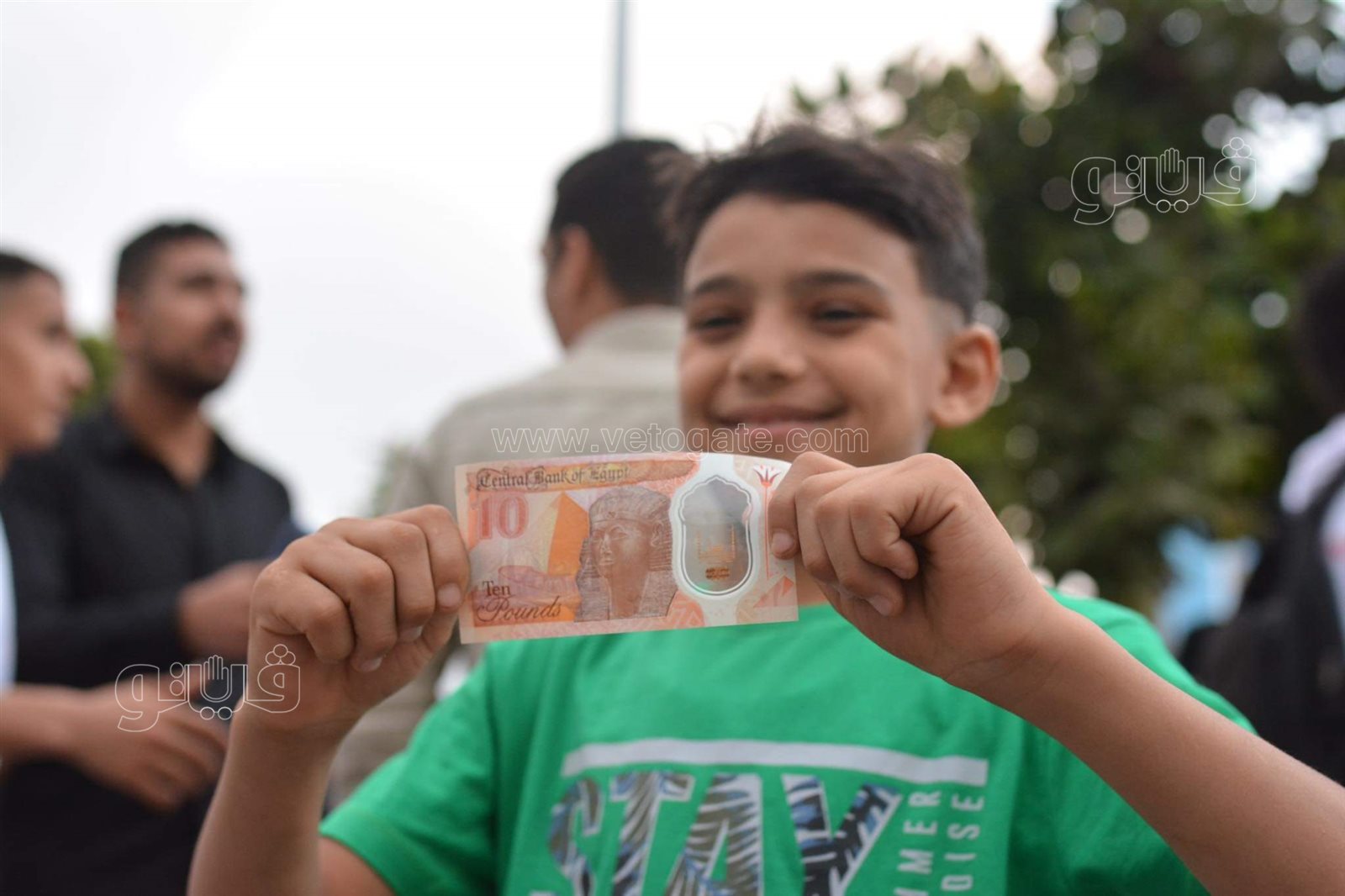  العشرة جنيهات البلاستيكية حاضرة في عيد الأضحى (22)