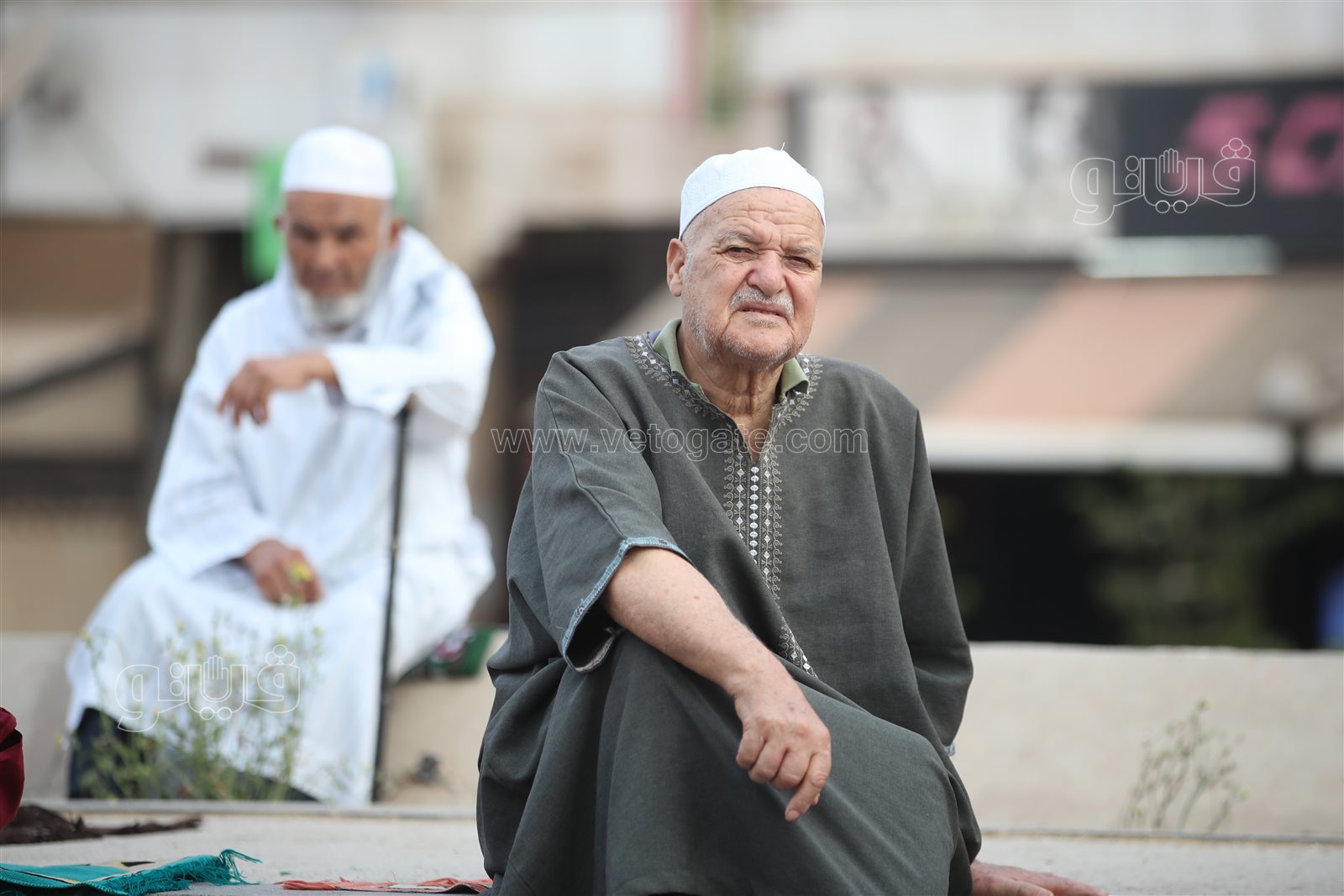  المغاربة يؤدون صلاة عيد الأضحى في ساحة مولاي رشيد (44)