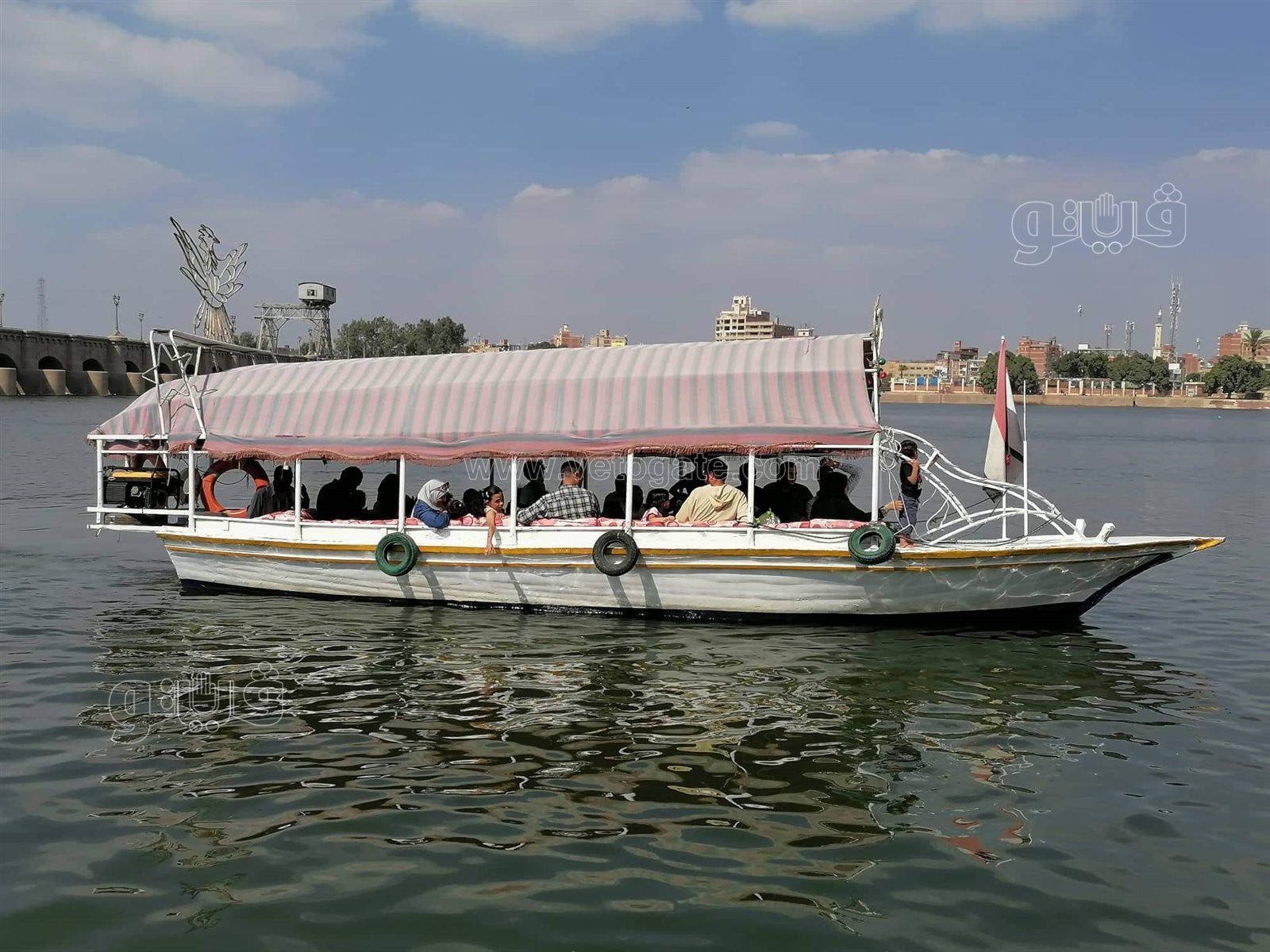 قعدة النيل والملاهي.. أبرز مظاهر احتفال زوار القناطر الخيرية بثالث أيام العيد (3)