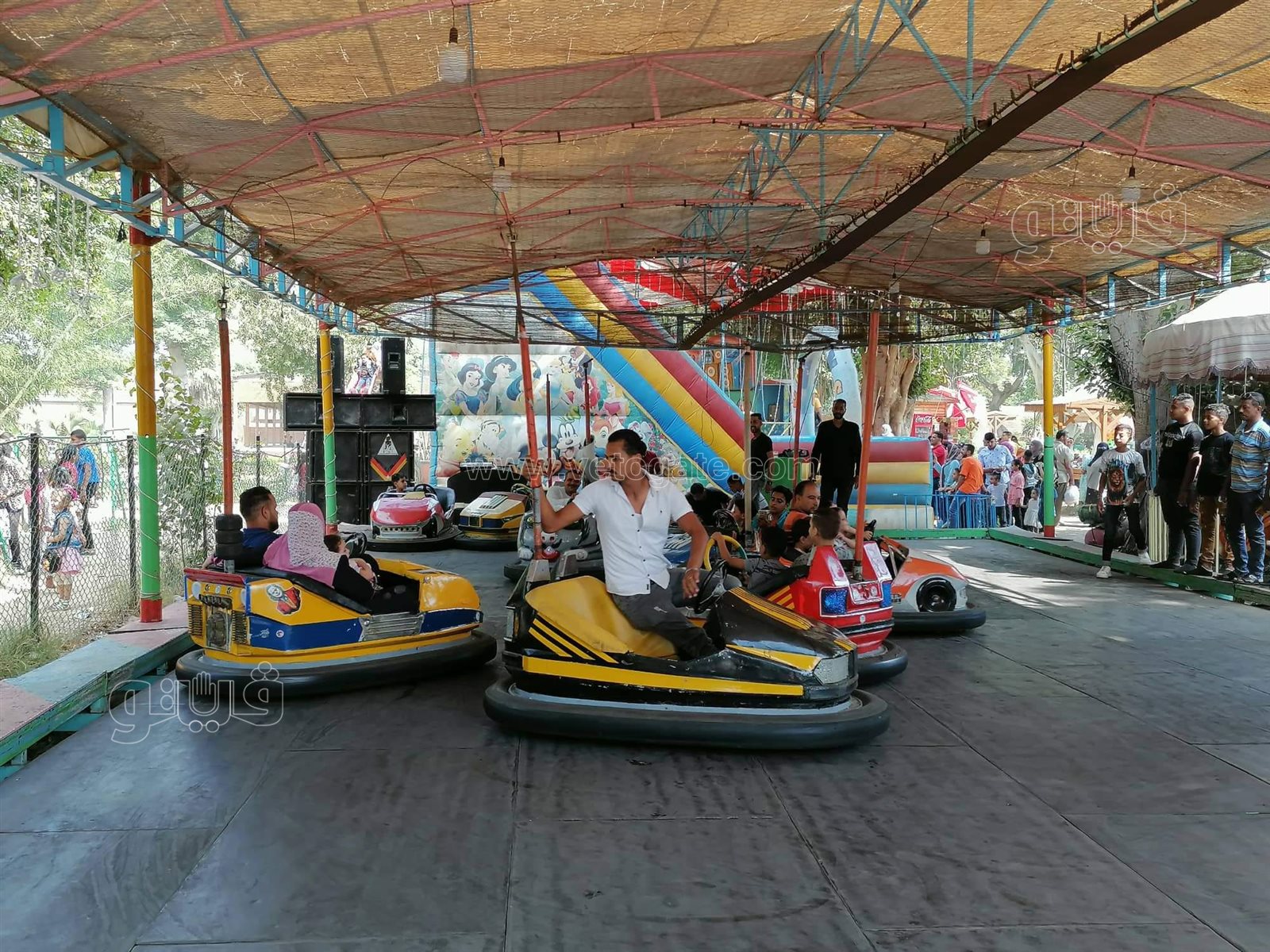 قعدة النيل والملاهي.. أبرز مظاهر احتفال زوار القناطر الخيرية بثالث أيام العيد (10)