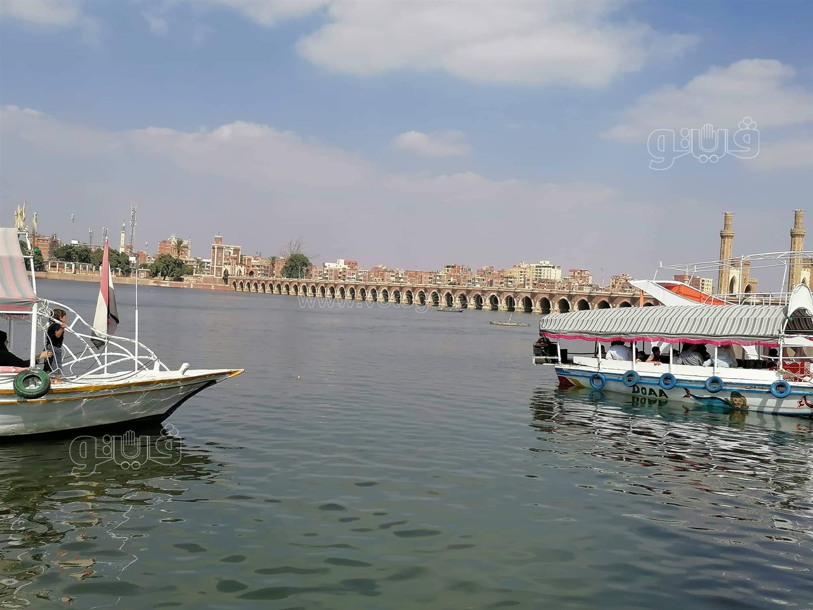قعدة النيل والملاهي.. أبرز مظاهر احتفال زوار القناطر الخيرية بثالث أيام العيد (41)