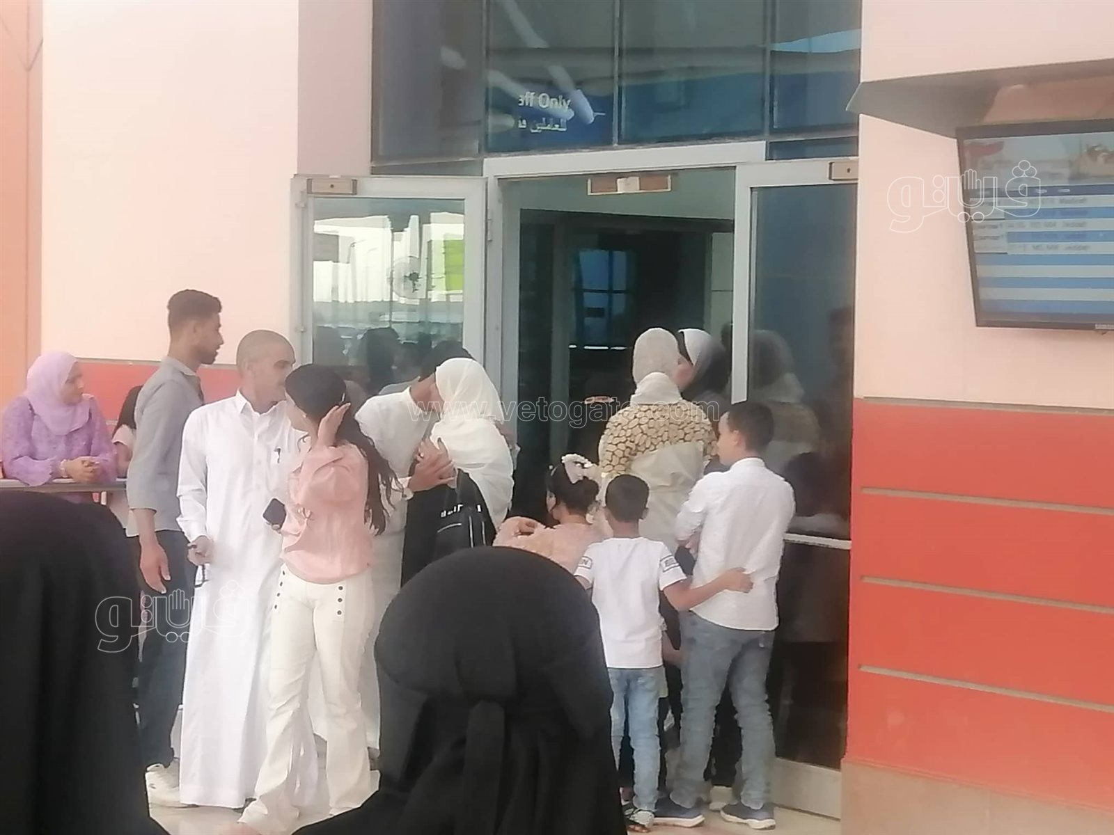 مطار القاهرة يستقبل أولى رحلات عودة حجاج بيت الله الحرام (3)